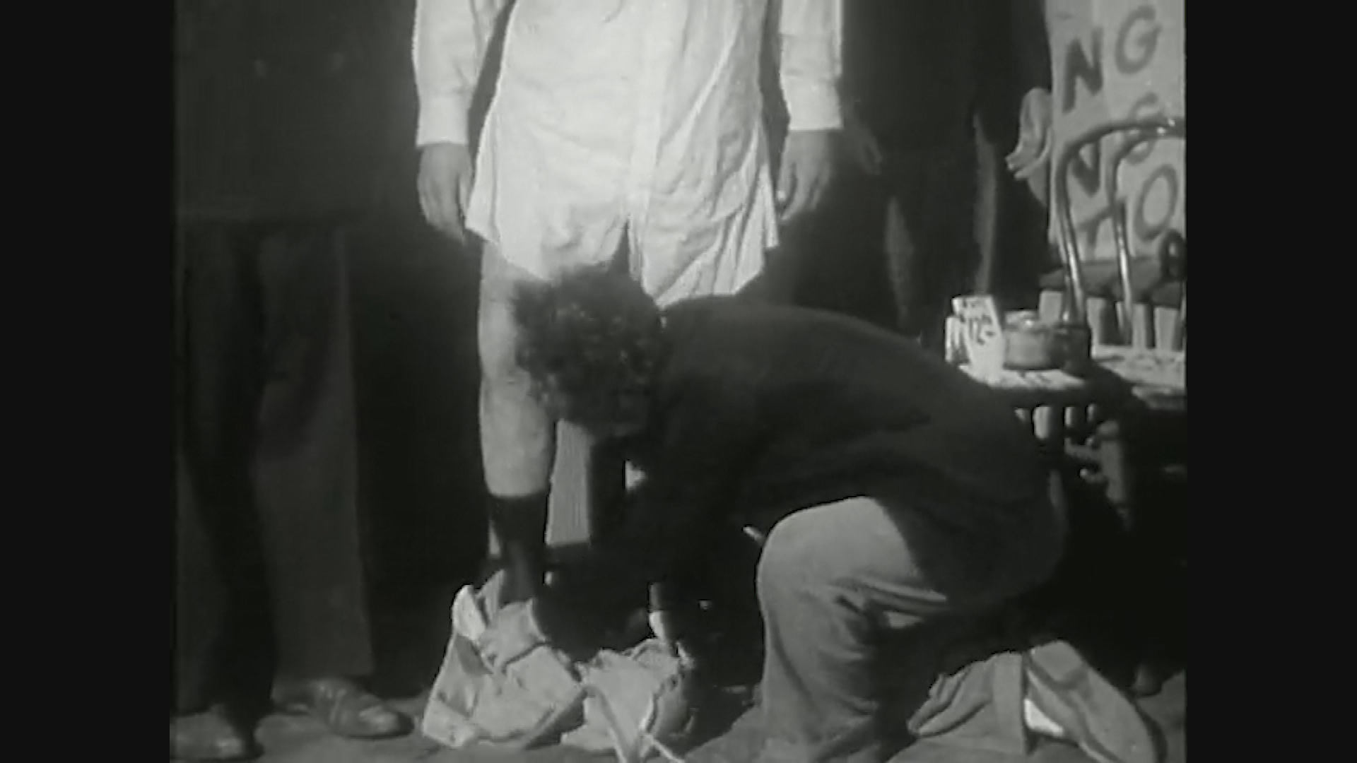 Thumbnail image for Three Stooges: Sing a Song of Six Pants