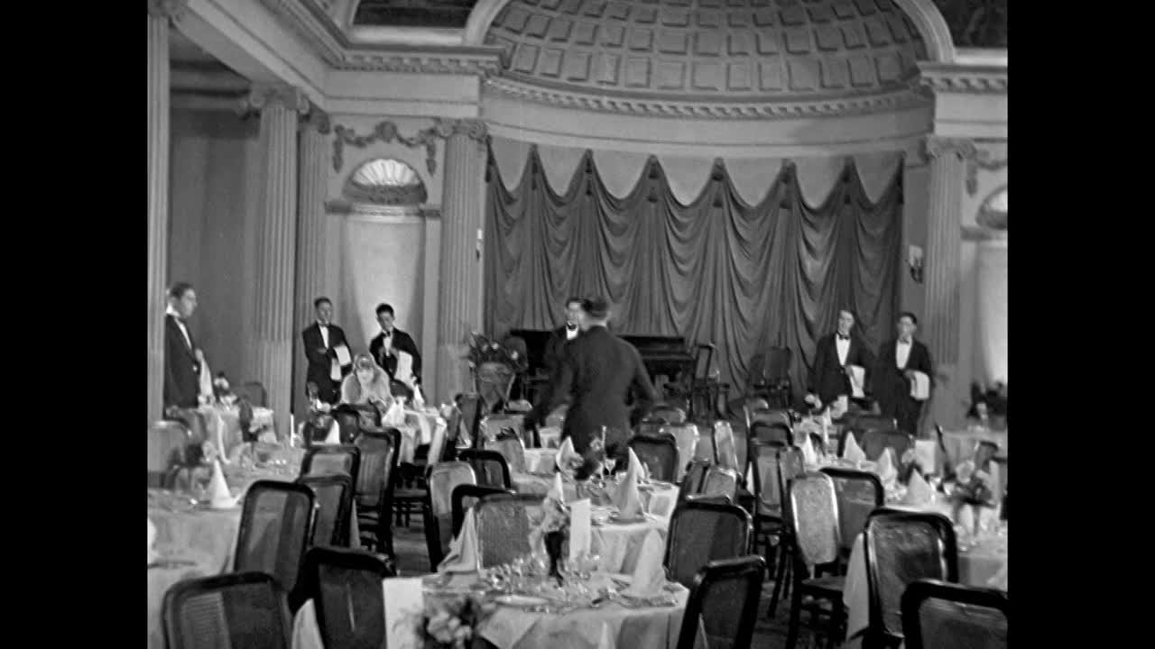 Silent Night: Champagne (1928)