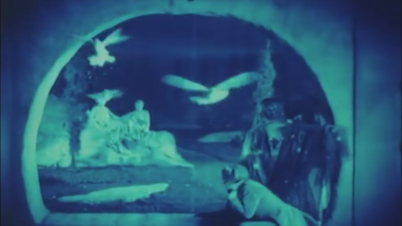 Silent Night: The Blue Bird (1918)
